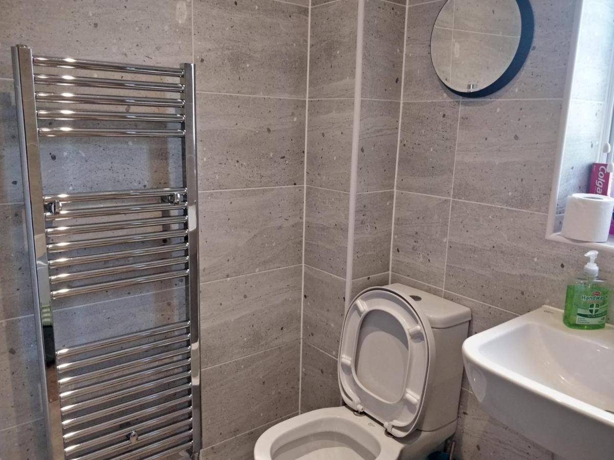 סווינדון Chandra House מראה חיצוני תמונה
